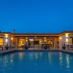 Les Arbousiers - Piscine Chauffee Securisee - 210m2 - 4