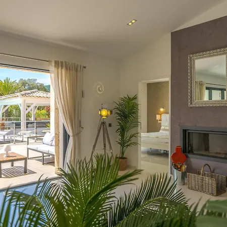 Apartamento Les Arbousiers - Piscine Chauffée Sécurisée - 210m2 - 4 *