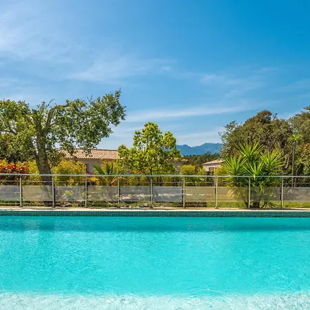 Les Arbousiers - Piscine Chauffée Sécurisée - 210m2 - 4 Appartement