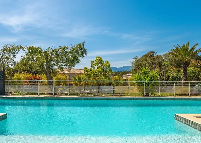 Les Arbousiers - Piscine Chauffee Securisee - 210m2 - 4 Apartment